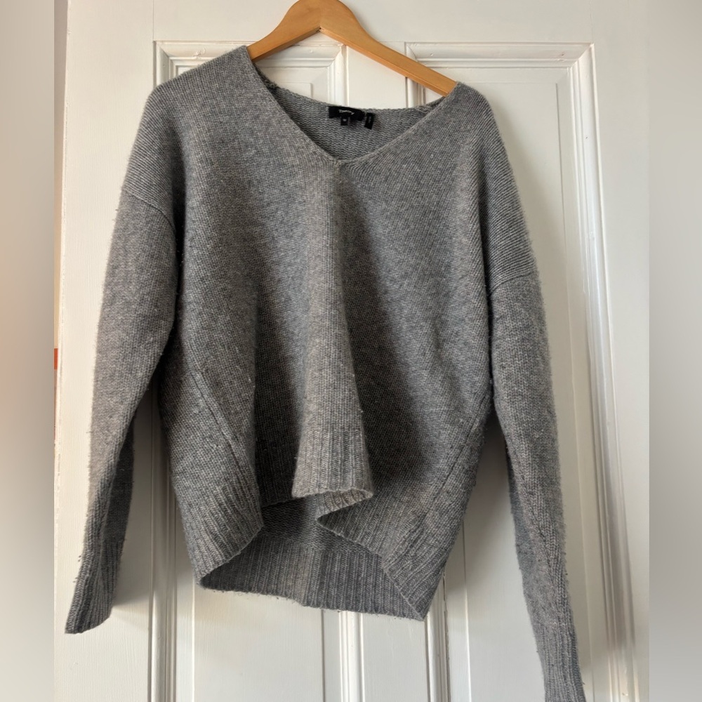 Theory Grey Cashmere Sweater Size M